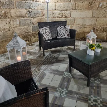 Bed & Breakfast Il trullo delle nonne dei Giardini di Marzo Felline