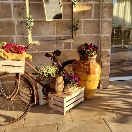 Il trullo delle nonne dei Giardini di Marzo Bed & Breakfast