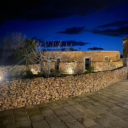 Il trullo delle nonne dei Giardini di Marzo Bed & Breakfast